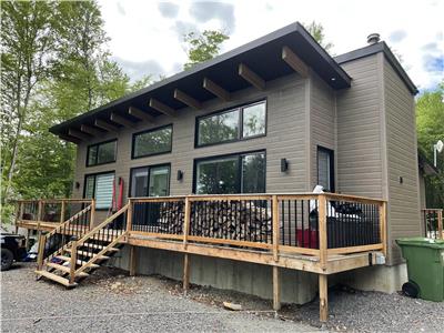 Chalet avec accs et quai priv au Lac de la montagne Noire  Lantier (St-Donat)