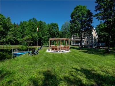 Luxueux chalet nature avec lac priv