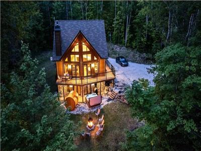 Chalet #143 at Kanata - Close to Mont Tremblunt - Hot Tub - Sauna - Lake Access - Best Resort