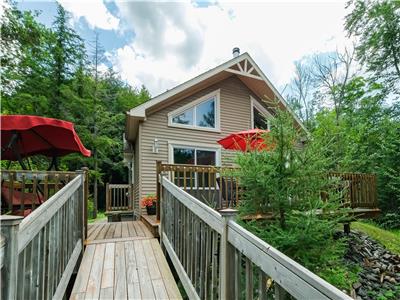 Chalet sur le bord de l'eau en Estrie
