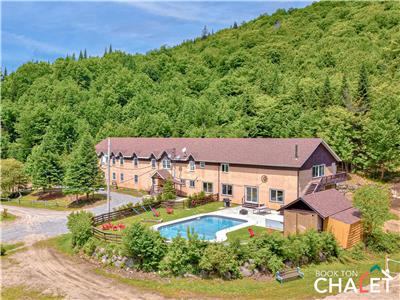 The chalet Du Rocher at Domaine Val-des-Lacs