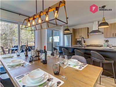 Le Black Cactus de Portneuf - Hot tub, pool, sauna and Golf