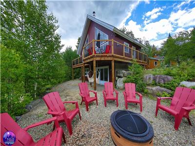 Chalet le Sommet- HOT TUB