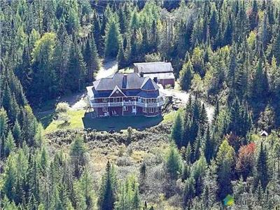 Une maison de vacances dans les bois