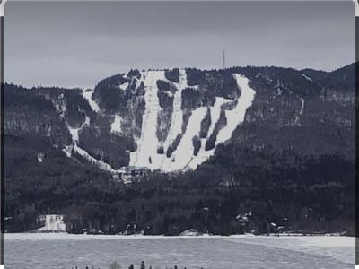 CHALET AVEC GARAGE, SKI LA RSERVE ET LAC OUAREAU A SAINT-DONAT