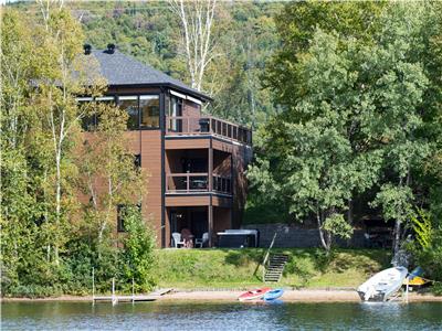 Au Domaine du Lac Vert - Lake, Private beach, Jacuzzi, Pool table, ping-pong...