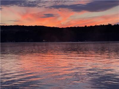 Lac Lovering, Chic Shack & Spa