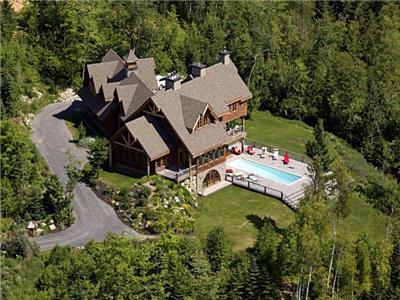 Villa Marvic (Prestigious villa of 6000 square feet)