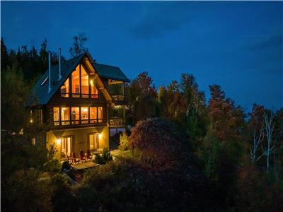 Chalet bois ROND Le Scandinave - Vue incroyable Fleuve + Massif / Petite Rivire Saint-Francois