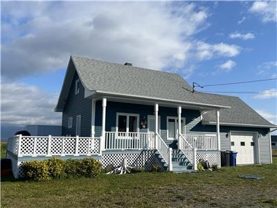 Face aux vents: Gaspesie's zen cabin