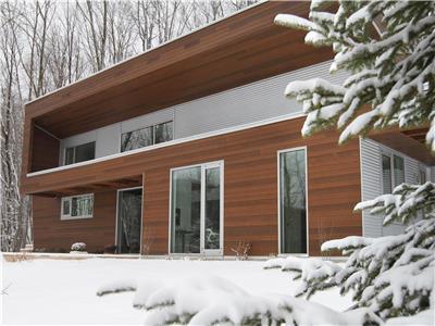 Paisible Chalet Contemporain et Spa