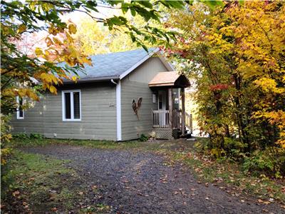 Chalets FCD in Mauricie cottage by the water: L'Hte