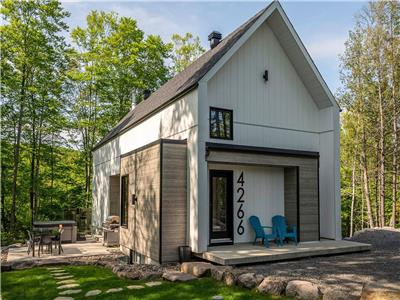 The Haut-Bois | Hiking, Skiing & Spa - Superb chalet near services with mountain views.