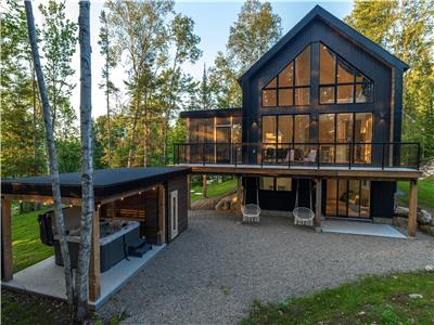 Chalet mets Tremblant - Spa -Sauna - Fort