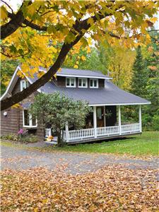 La Cushing House charmante petite maison dans le village de Dixville, prs de Coaticook.