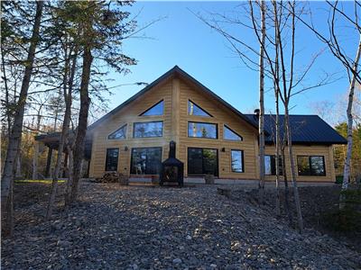 ***Lake front cottage*** Saint-Mathieu-de-Rioux