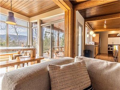* PASSION CHALETS * | LA CABINE DE CHARLEVOIX | SPA - BILLARD - SKI LE MASSIF