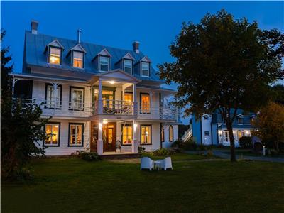 Auberge le 112, ancestral house Kamouraska, Bas-Saint-Laurent, Get 30% discount on the third night