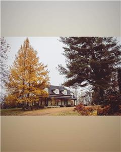 Grande & chaleureuse Maison/Auberge rustique meuble ancestrale(1844)  louer - 21 places  coucher