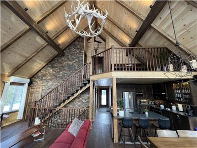 Luxueux Chalet le Boreal 131 - Spa / Billard / Foyers / Bord de l?eau priv