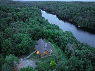 Chalet Authentik 17 | Hot Tub, Pools and Lake shore - Fiddler Lake Resort