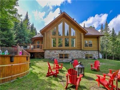 Log cabin, 4 bedrooms, 2,5 bths, spa, indoor/outdoor pool, lake beach, trails, Fiddler lake res