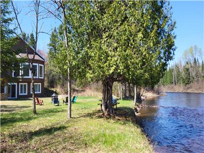 Chalet Le Soleil chasse, pche et VTT, bord de rivire