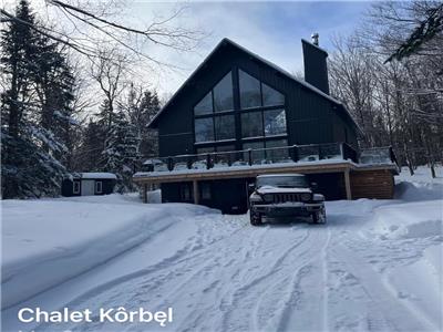 Chalet Korbel Morin Heights- Blue Hills Area- Lake Access and Ski Morin Heights
