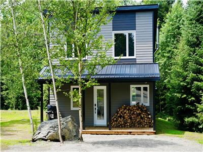 Ullaakut Shack Spa and Wood Stove