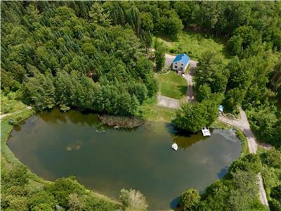 o'Marceau Cottage - Private trails on 72 acres of forest