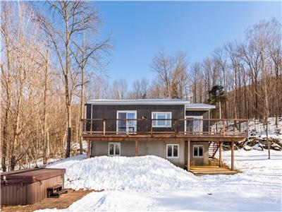 Bear Mountain Cottage