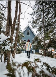 * PASSION CHALETS * | LE BOTANIQUE | SKI - SPA - FIREPLACE - LAKE ACCESS - IDEAL FOR FAMILY - GAMES
