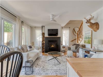 * PASSION CHALETS *| LE CÉLADON | SPA - BORD LAC - FOYER - MOTONEIGE - PLAGE - EMBARCATIONS - QUAI