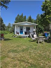 Chalet Grosses-Roches 481 rte 132 Est