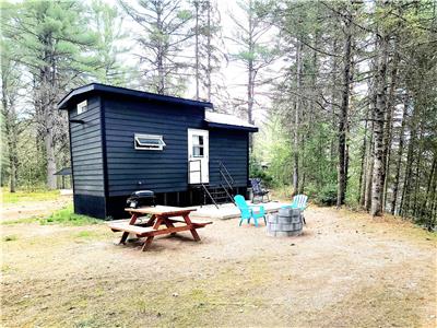 * PASSION CHALETS * | LE YUKON | ACCS RIVIRE - PLAGE PRIVE - EMBARCATIONS ($) - SPA - COIN FEU