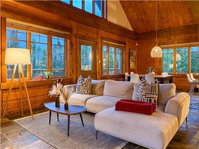Le Sara | Exit Chalets | SPA & sauna & air climatis dans la majestueuse fort Ouareau