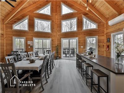 * PASSION CHALETS * | LE BOISÉ | SPA - ACCÈS AU LAC - EMBARCATIONS - BBQ - FOYERS - TABLES DE JEUX