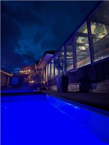 Condo Mont Orford: Swimming pool, 2 Jacuzzis, terrace, national park 5 min!
