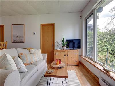 CHALET BORD DE L'EAU - LAC MAGOG