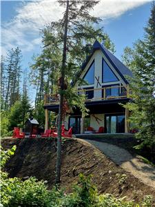 *A-FRAME Chalet in Mauricie* Breathtaking Views & Tranquility& SPA *