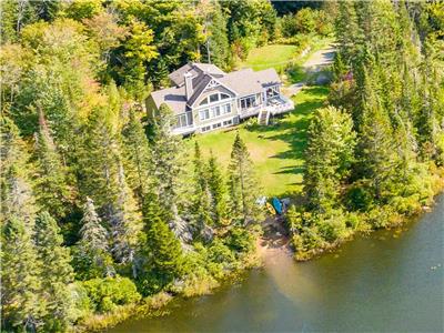 Chalet au Bord du Lac – 5 Chambres, Spa – 15 Personnes - BP