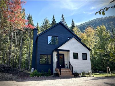 Chalet Le St-Ray: confort en nature à seulement 700m de l'accueil VBN!