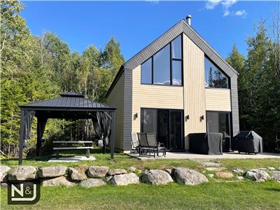 N&J Chalet - Madcô Lac Aylmer
