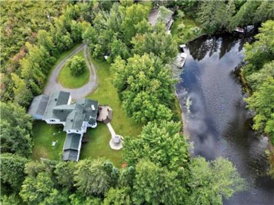 Le 710 / ** AVAILABLE FOR 2025 CHRISTMAS HOLIDAYS **