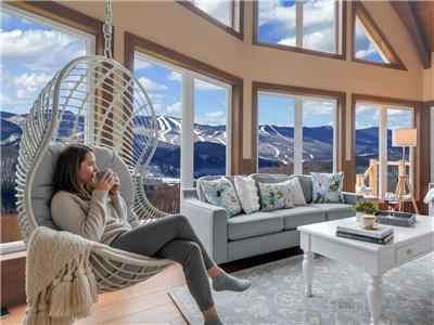 Exceptional view of Mont-Tremblant, SPA, SAUNA, BILLIARDS – At the Summit of Dreams