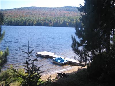 lac des Aulnes  Bord de l`eau, Plage ,SPA et 3 Embarcations