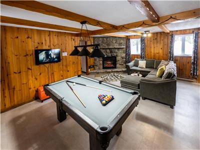 Chalet #1130 - hot tub and pool table