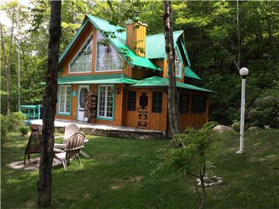 Le Pic Bois et l'Aigle Royal - Chalets de la Rivire Sacacomie