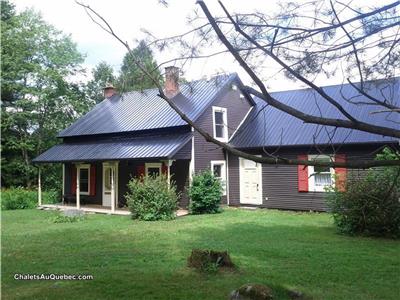 Vue magnifique Monts Orford/Chagnon, 100 acres, priv et accs facile aux sports d'hiver