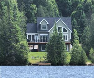 Chalet CEDAR POINT - Bord du Lac avec SPA, 12 personnes